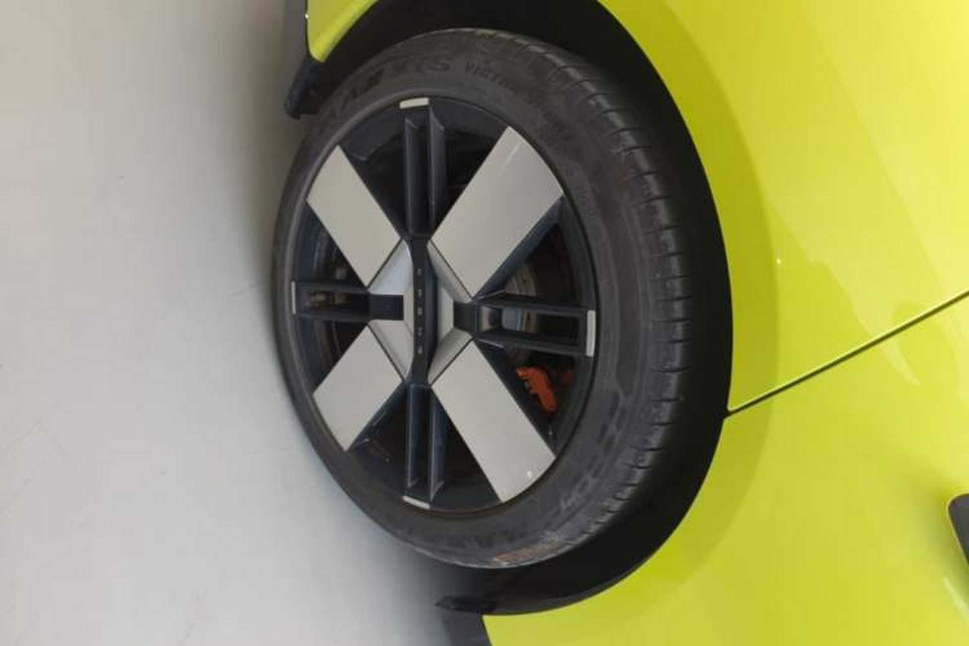 Used XPeng P7 2025 Model—750 All-Wheel-Drive High-Performance Ultra Right Rear Wheel Hub