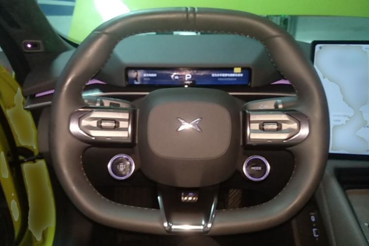 Used XPeng P7 2025 Model—820 Ultra Long Range Ultra Steering Wheel