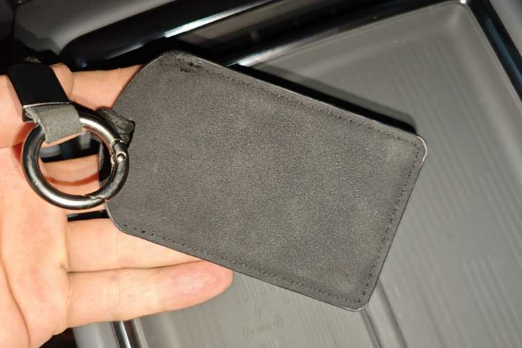 Used XPeng P7 2025 Model—702 Long Range Ultra Vehicle Key