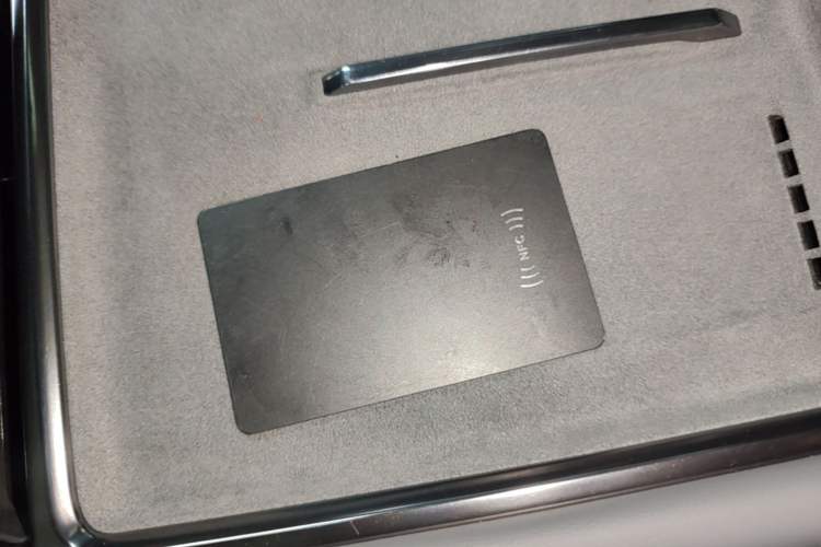 Used XPeng P7 2025 Model—750 All-Wheel-Drive High-Performance Ultra Vehicle Key