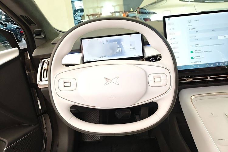 Used XPeng P7+ 2024 Long-Range Max Steering Wheel