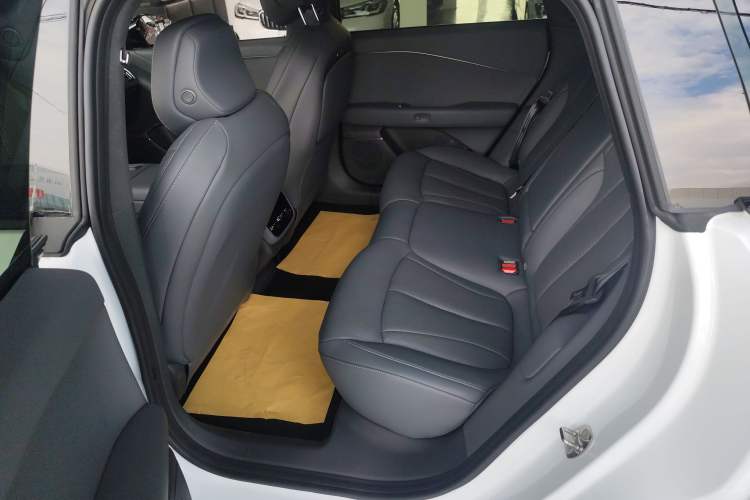 Used XPeng P7+ 2024 Ultra-Long Range Max Interior 2