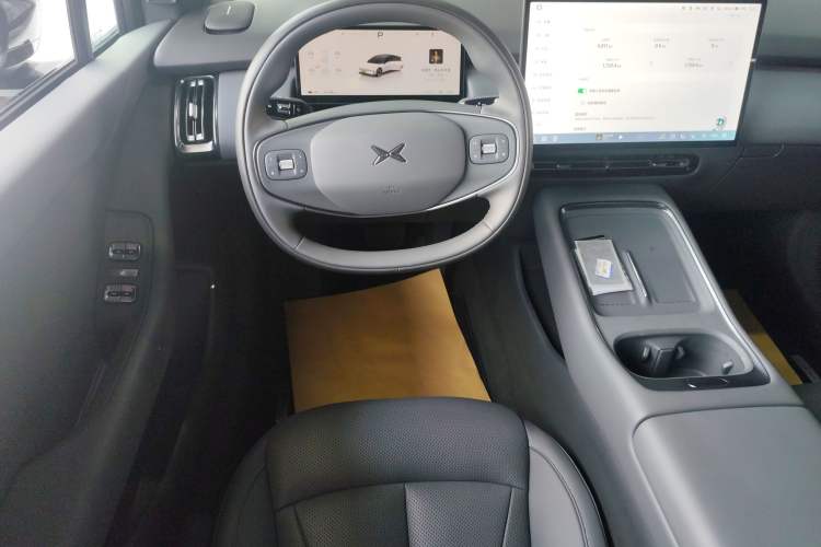 Used XPeng P7+ 2024 Ultra-Long Range Max Interior 5