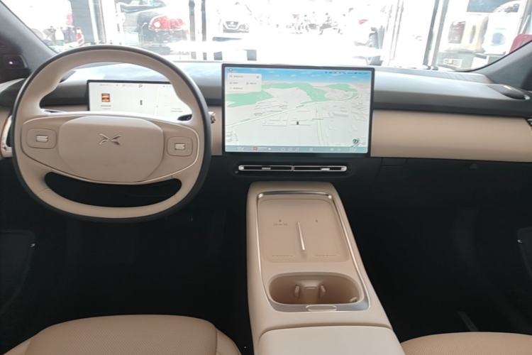 Used XPeng P7+ 2024 Ultra-Long Range Max Center Console