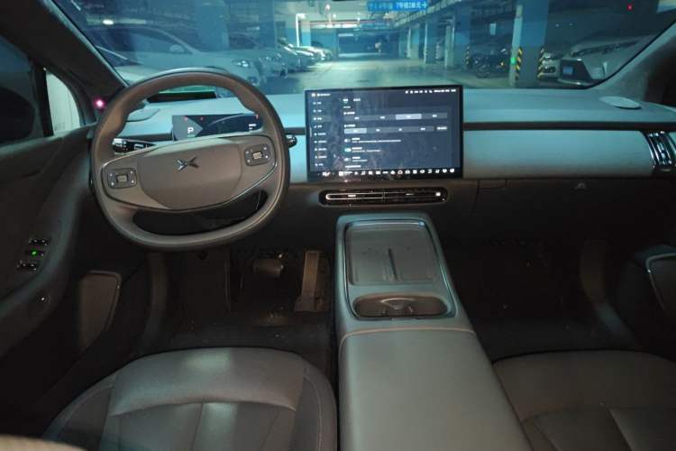 Used XPeng P7+ 2024 Long-Range Max Center Console