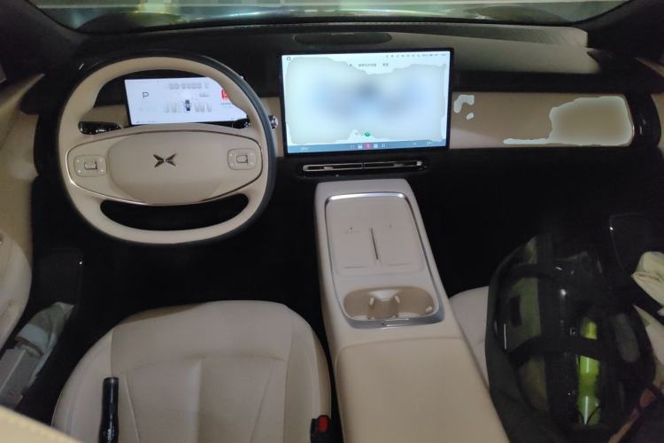 Used XPeng P7+ 2024 Long-Range Max Center Console