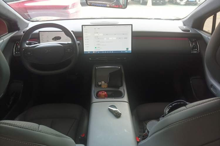 Used XPeng P7+ 2024 Ultra-Long Range Max Center Console