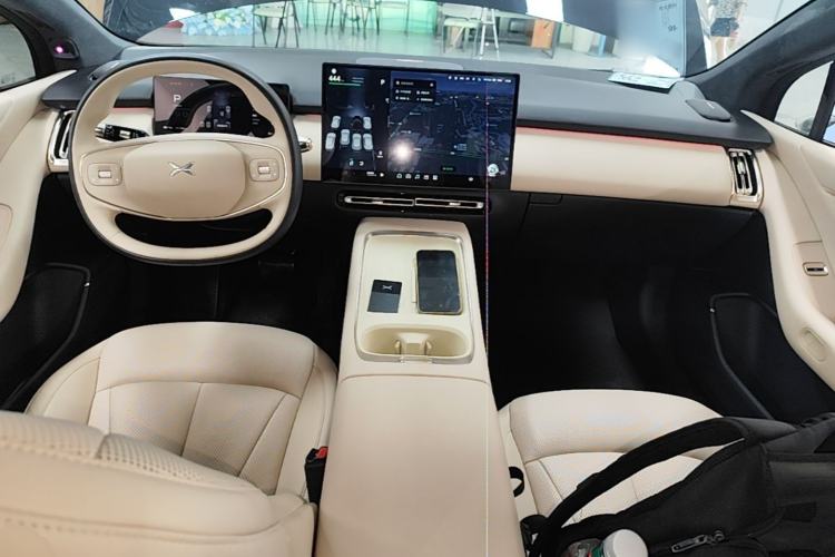 Used XPeng P7+ 2024 Long-Range Max Center Console