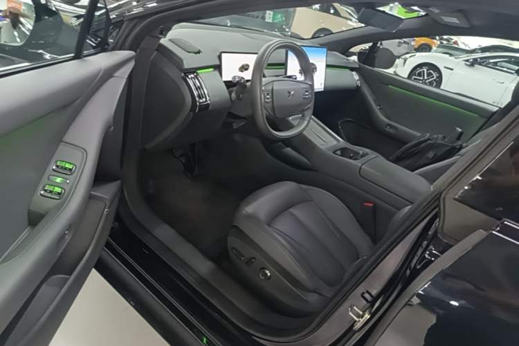 Used XPeng P7+ 2024 Long-Range Max Driver Seat