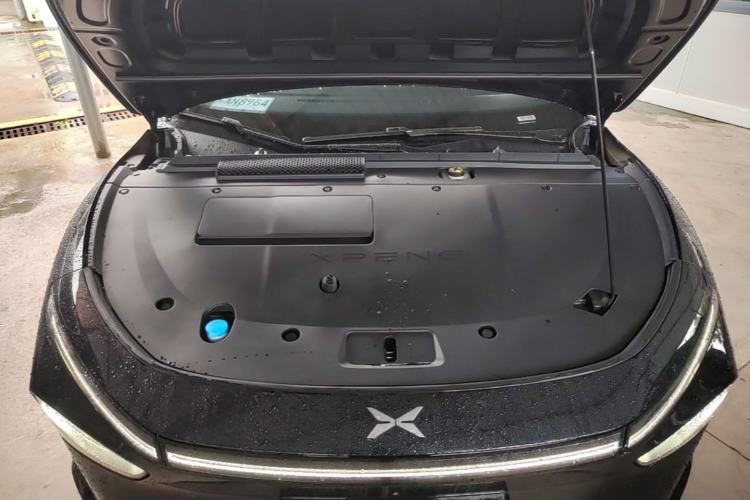 Used XPeng P7+ 2024 Long-Range Max Engine Bay