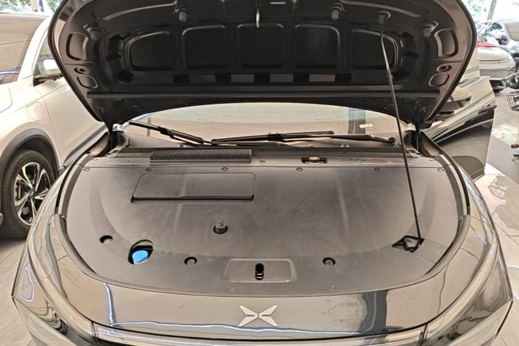 Used XPeng P7+ 2024 Long-Range Max Engine Bay