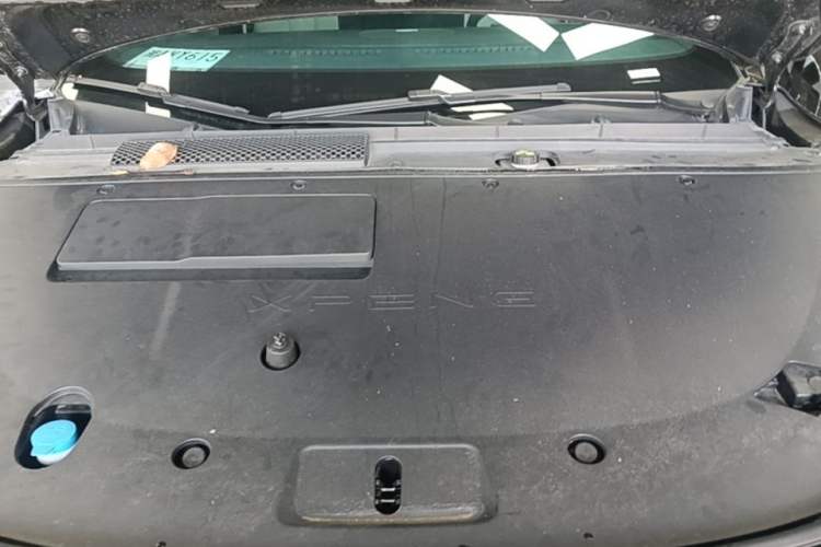 Used XPeng P7+ 2024 Long-Range Max Engine Bay