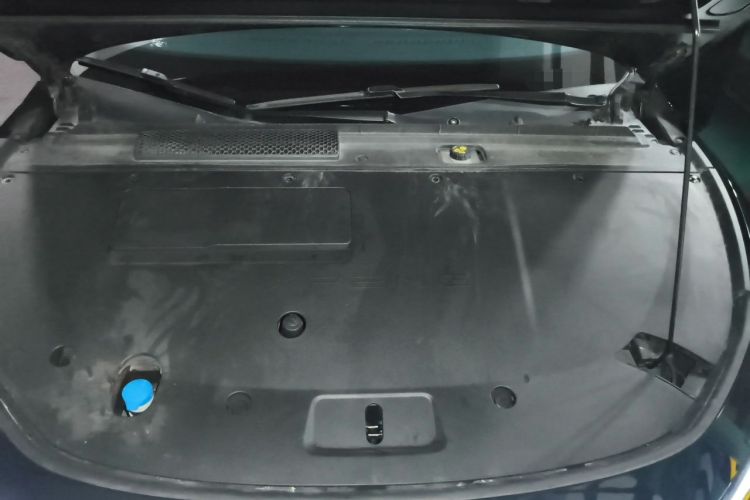 Used XPeng P7+ 2024 Ultra-Long Range Max Engine Bay