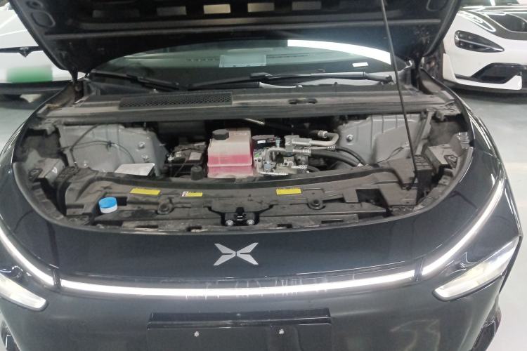 Used XPeng P7+ 2024 Ultra-Long Range Max Engine Bay