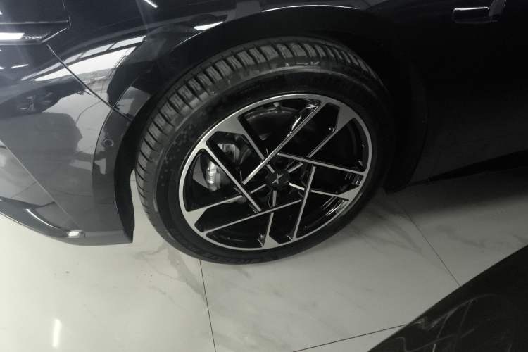 Used XPeng P7+ 2024 Long-Range Max Exterior 3