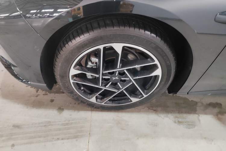 Used XPeng P7+ 2024 Long-Range Max Exterior 4