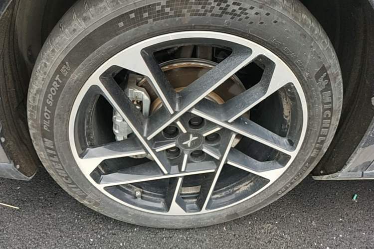 Used XPeng P7+ 2024 Long-Range Max Exterior 4