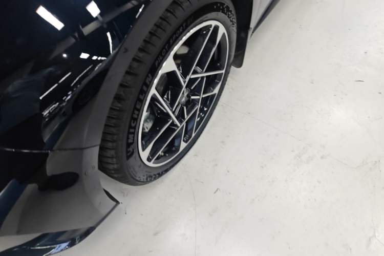 Used XPeng P7+ 2024 Ultra-Long Range Max Exterior 4