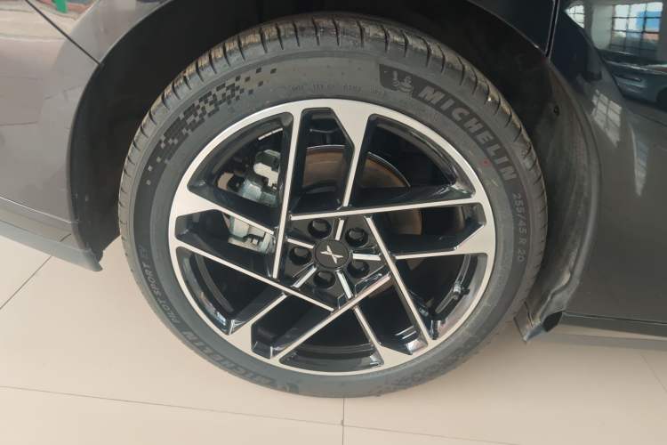 Used XPeng P7+ 2024 Long-Range Max Exterior 5