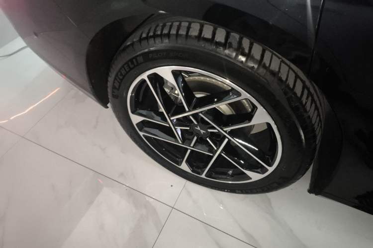 Used XPeng P7+ 2024 Long-Range Max Exterior 8