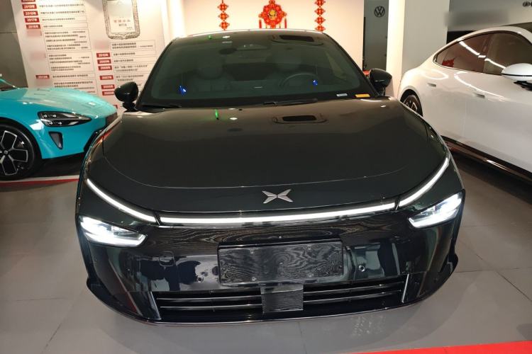 Used XPeng P7+ 2024 Long-Range Max Front