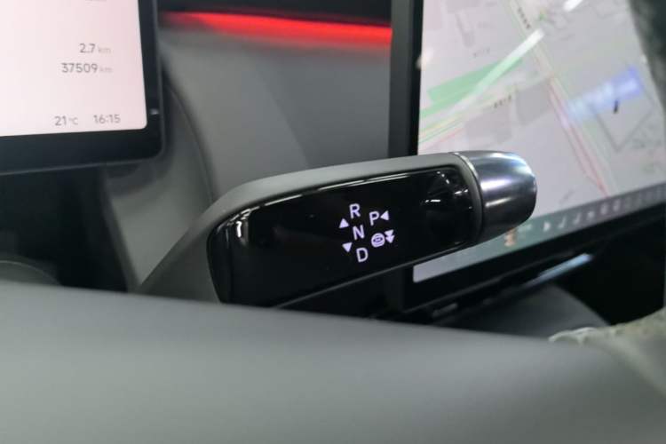Used XPeng P7+ 2024 Ultra-Long Range Max Gear Lever