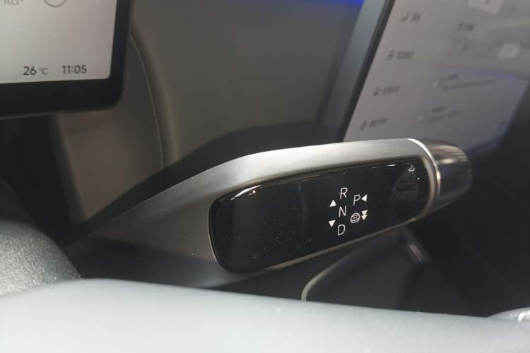 Used XPeng P7+ 2024 Ultra-Long Range Max Gear Lever