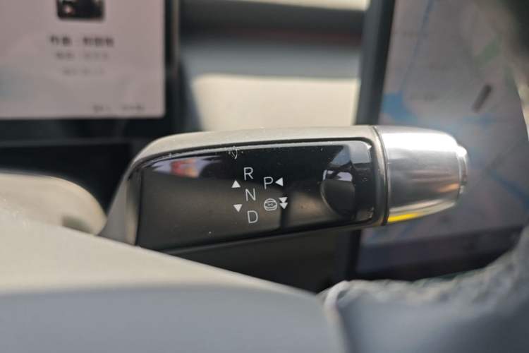 Used XPeng P7+ 2024 Long-Range Max Gear Lever