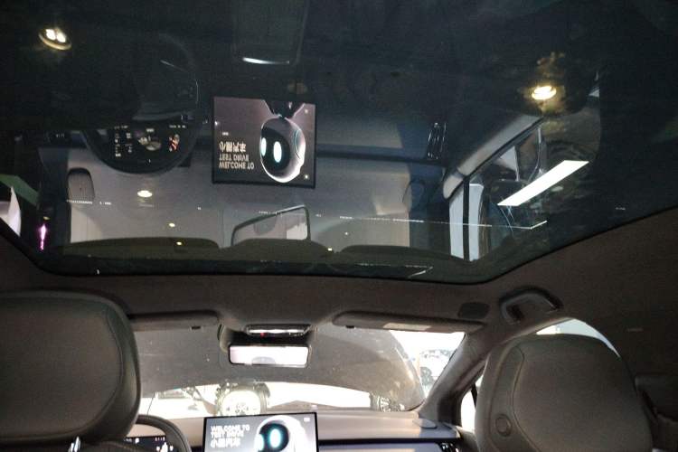 Used XPeng P7+ 2024 Long-Range Max Headliner