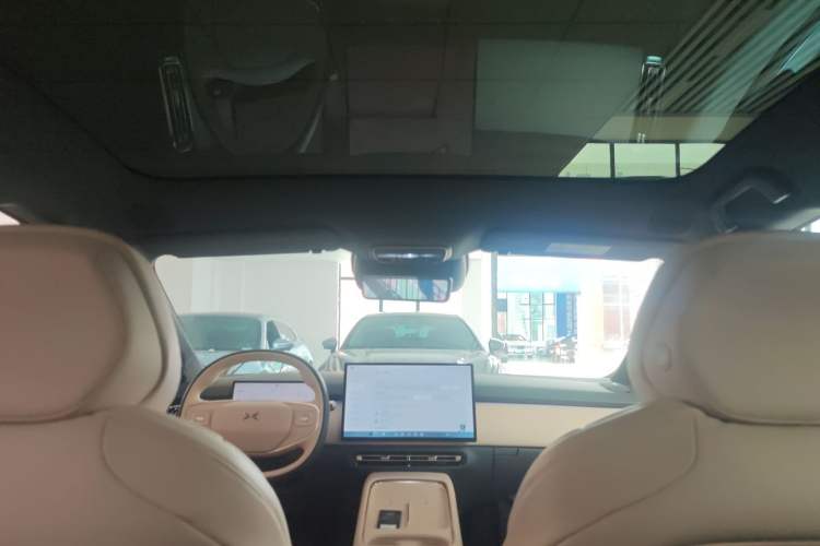 Used XPeng P7+ 2024 Long-Range Max Headliner