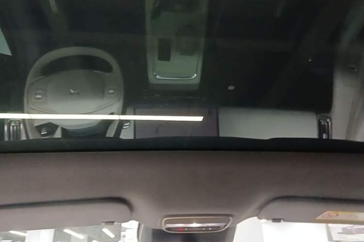 Used XPeng P7+ 2024 Long-Range Max Headliner