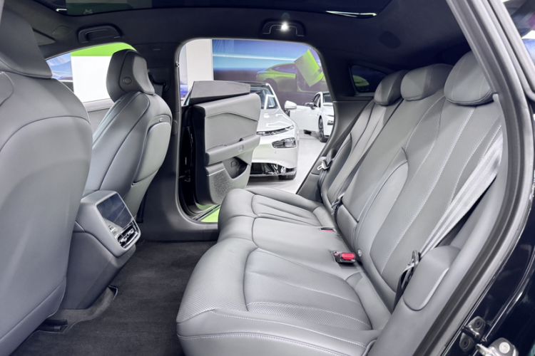 Used XPeng P7+ 2024 Ultra-Long Range Max Interior 3