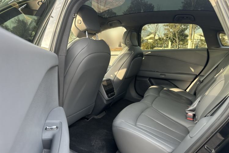 Used XPeng P7+ 2024 Long-Range Max Interior 3