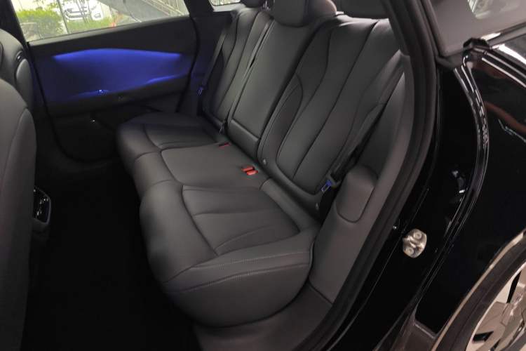 Used XPeng P7+ 2024 Long-Range Max Interior 4