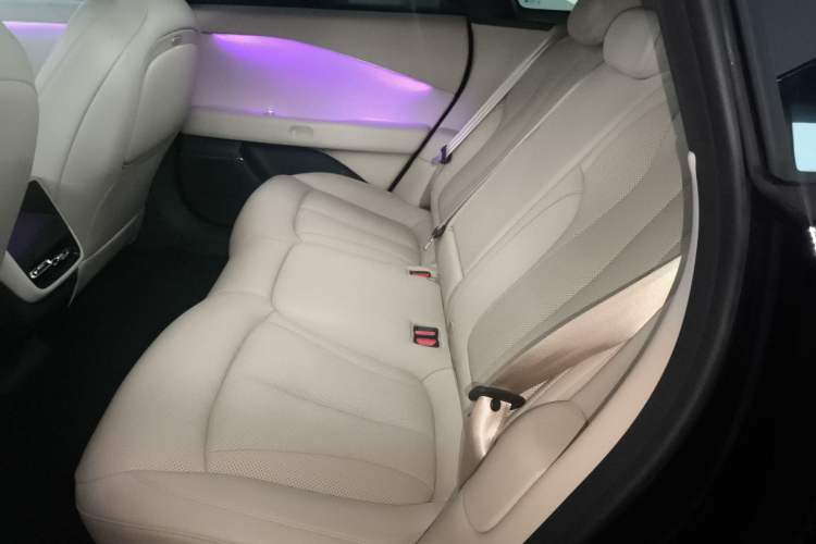 Used XPeng P7+ 2024 Long-Range Max Interior 4