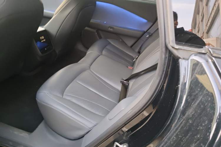 Used XPeng P7+ 2024 Long-Range Max Interior 4