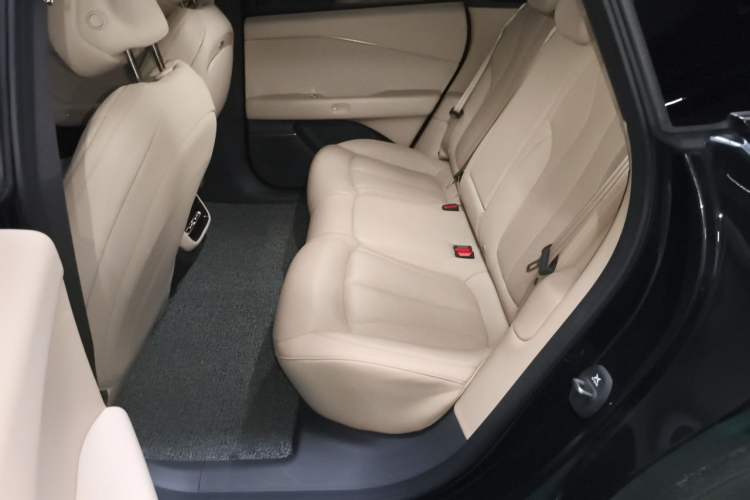 Used XPeng P7+ 2024 Ultra-Long Range Max Interior 4