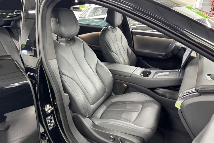 Used XPeng P7+ 2024 Long-Range Max Interior 6