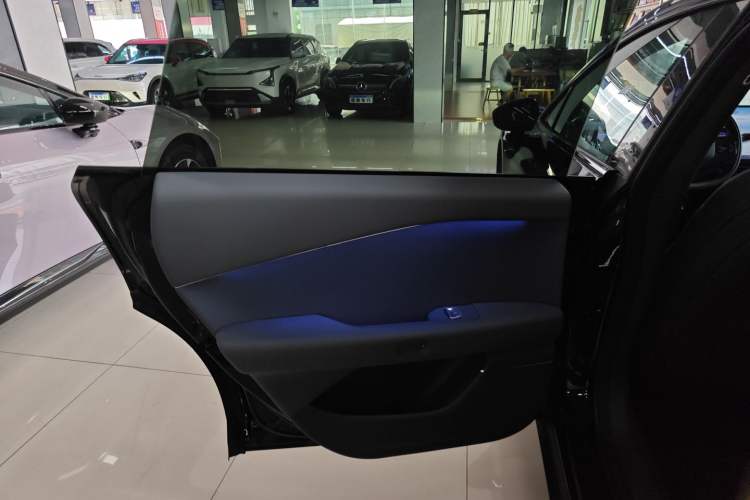 Used XPeng P7+ 2024 Long-Range Max Interior 8