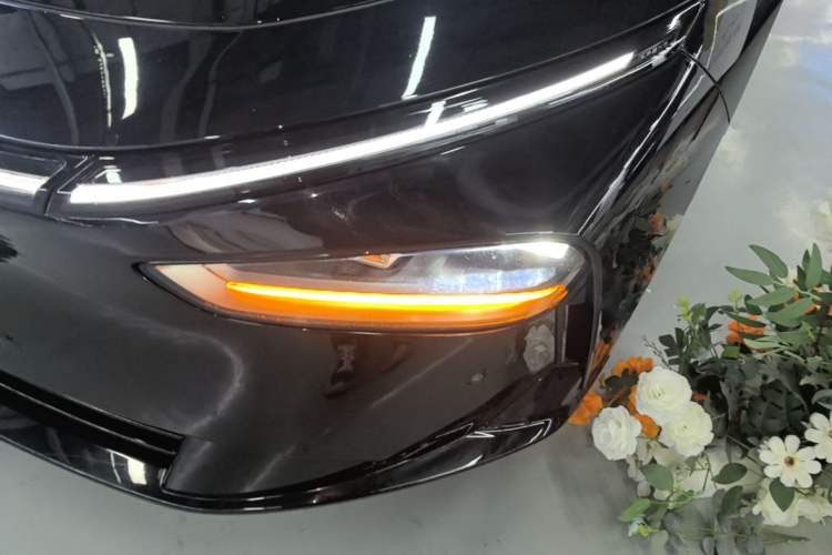 Used XPeng P7+ 2024 Ultra-Long Range Max Left Front Headlight