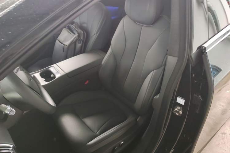 Used XPeng P7+ 2024 Long-Range Max Left Front Seat