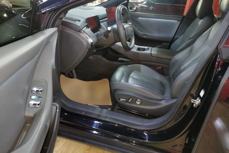 Used XPeng P7+ 2024 Long-Range Max Left Front Seat