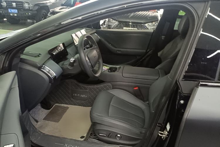 Used XPeng P7+ 2024 Long-Range Max Left Front Seat