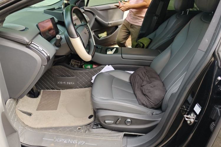 Used XPeng P7+ 2024 Long-Range Max Left Front Seat