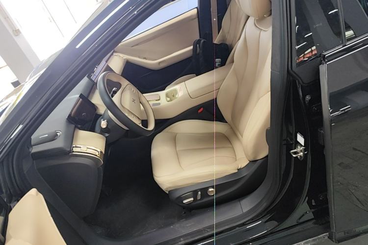 Used XPeng P7+ 2024 Long-Range Max Left Front Seat