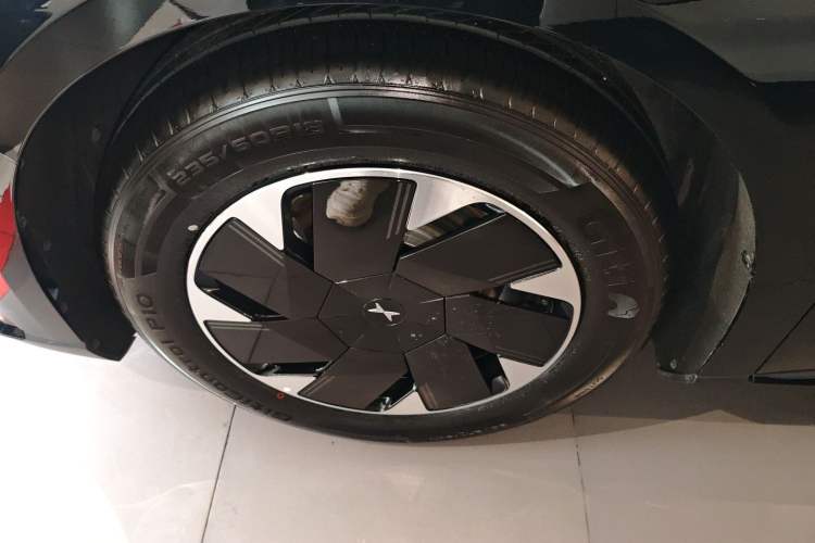 Used XPeng P7+ 2024 Long-Range Max Left Front Wheel Hub