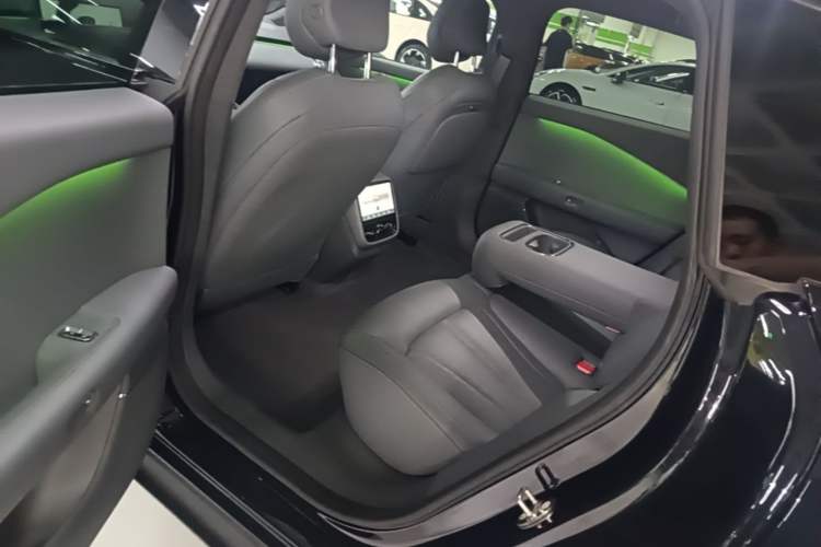 Used XPeng P7+ 2024 Long-Range Max Left Rear Seat