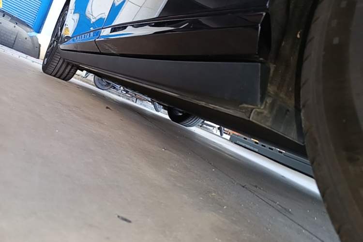 Used XPeng P7+ 2024 Long-Range Max Left Side Sill