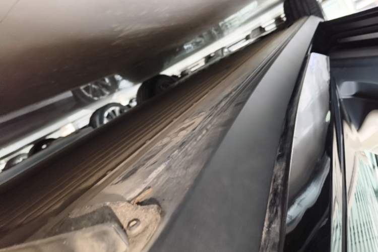 Used XPeng P7+ 2024 Long-Range Max Left Side Sill