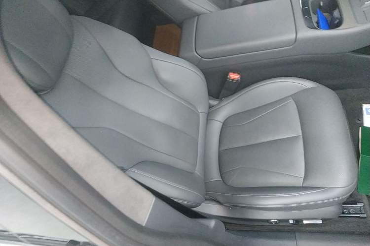 Used XPeng P7+ 2024 Long-Range Max Right Front Seat